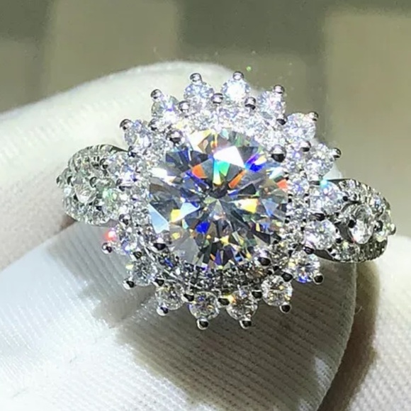 💎 925 Sterling Silver White Sapphire Diamond Ring - Picture 3 of 5